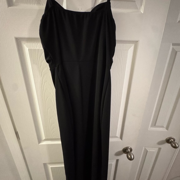 NWOT Fashion Nova Exclusive Invite Maxi Dress Elegant - Black Evening Dress - Picture 3 of 3